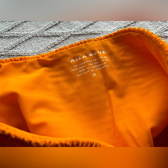 Alia Blue Swim Bottoms✨ - Picture 3 of 3